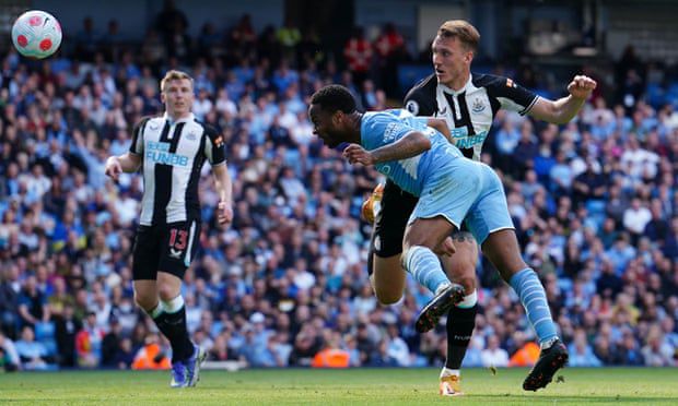 双性骚受撅着屁股挨c开腿